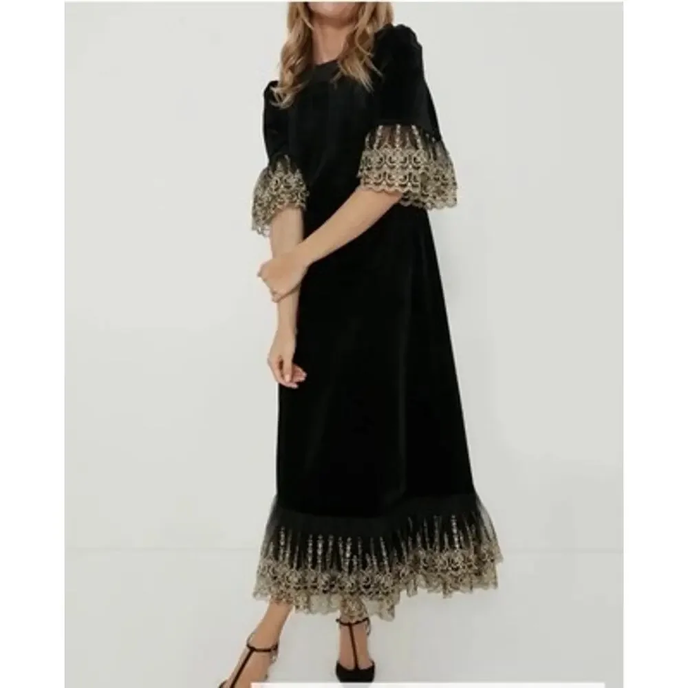NEW Tuckernuck Pomander Place Black Velvet Lillith Dress Maxi Lace Small $228 - Picture 1 of 4